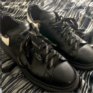 Best 25+ Deals for Mens Black Alexander Mcqueen Shoes | Poshmark